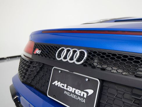 Used 2021 Audi R8 V10 w/ Premium Package RWD image 47