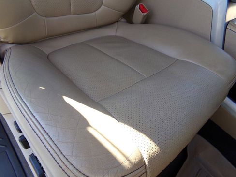 Used 2011 Ford F150 Lariat w/ Lariat Chrome Pkg image 40