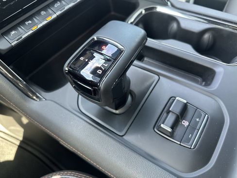 Certified 2024 GMC Sierra 1500 AT4 w/ Technology Package AWD/4WD image 16