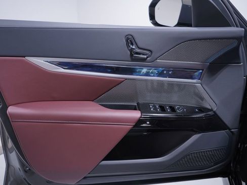 New 2026 BMW 760i xDrive w/ Executive Package image 16