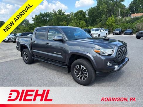 Used 2020 Toyota Tacoma TRD Sport AWD/4WD image 5