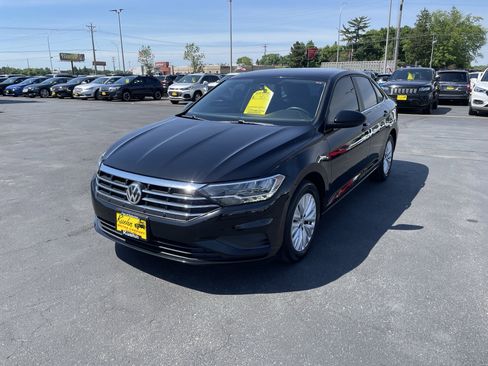 Used 2019 Volkswagen Jetta S w/ Driver Assistance Package FWD image 4