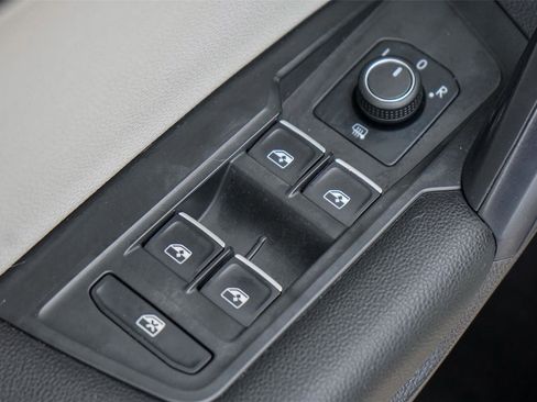 Used 2021 Volkswagen Tiguan SEL AWD/4WD image 21