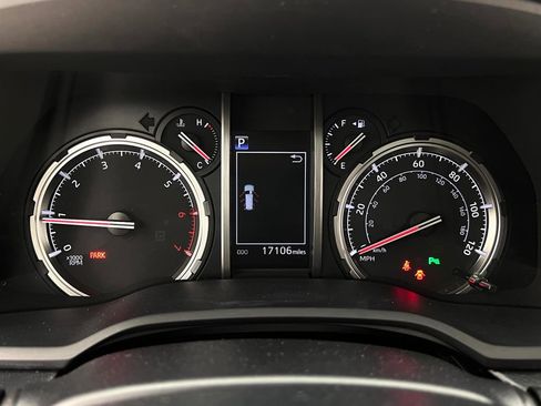 Used 2023 Toyota 4Runner Limited image 19