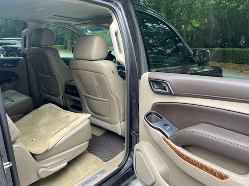 Used 2015 Chevrolet Suburban LTZ AWD/4WD image 12