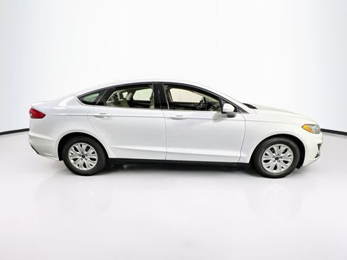 Used 2020 Ford Fusion S FWD image 4