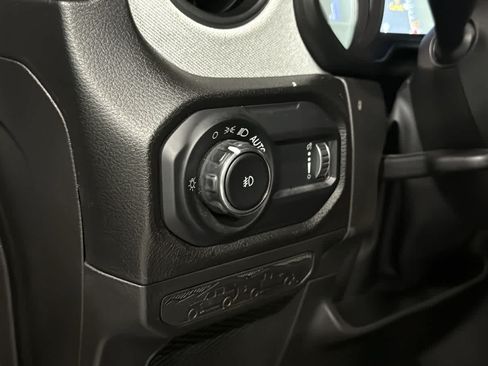Used 2024 Jeep Wrangler Unlimited Sport AWD/4WD image 23