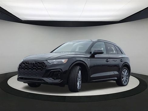 Certified 2024 Audi Q5 e Premium Plus w/ Premium Plus Package image 3