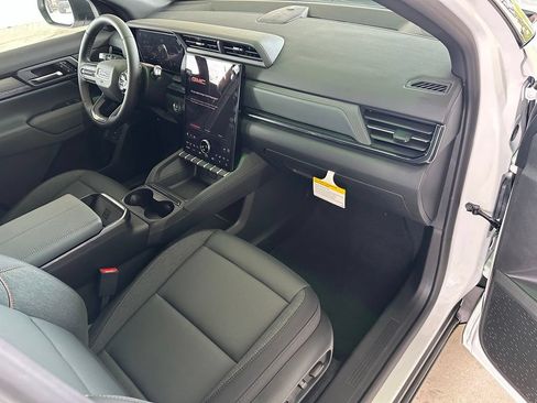New 2027 GMC Terrain AT4 w/ Convenience Package III AWD/4WD image 36