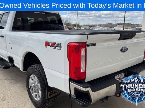Used 2023 Ford F350 XLT w/ FX4 Off-Road Package AWD/4WD image 3