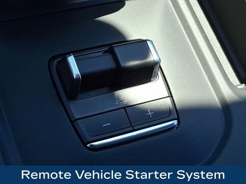 Used 2025 GMC Sierra 1500 Denali w/ Denali Reserve Package AWD/4WD image 18
