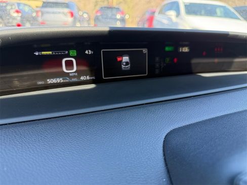 Used 2022 Toyota Prius Prime LE image 29
