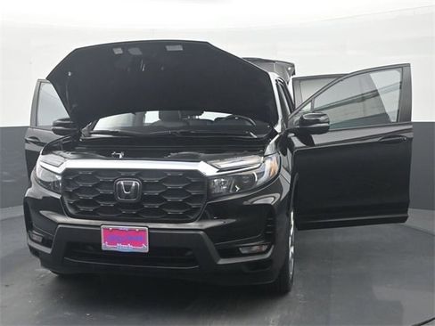 Certified 2024 Honda Passport EX-L image 36