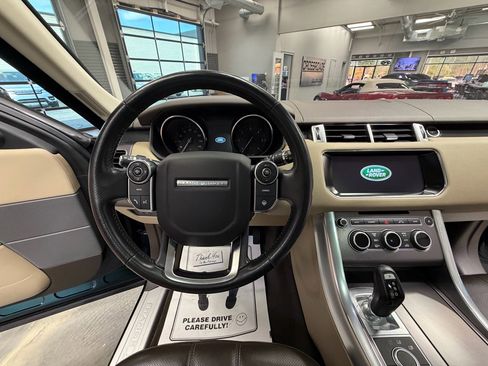 Used 2017 Land Rover Range Rover Sport HSE image 11