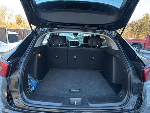 Used 2024 Chevrolet Trax LT image 37