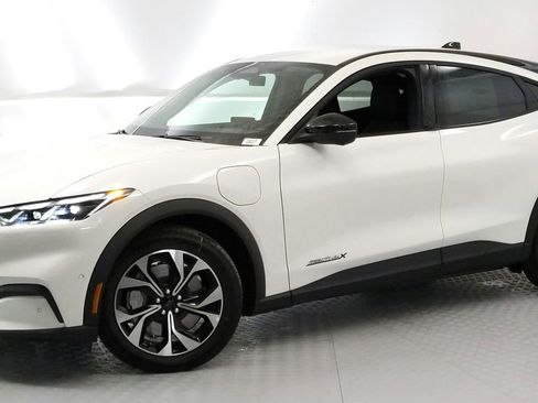 New 2024 Ford Mustang Mach-E Select w/ Comfort Package Lite image 15