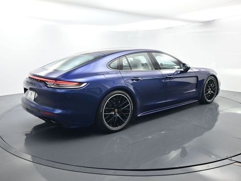 Used 2022 Porsche Panamera Turbo S image 15
