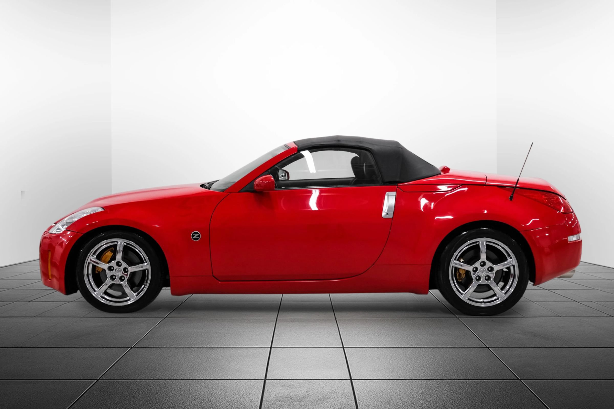 Used 2008 Nissan 350Z Grand Touring RWD image 11