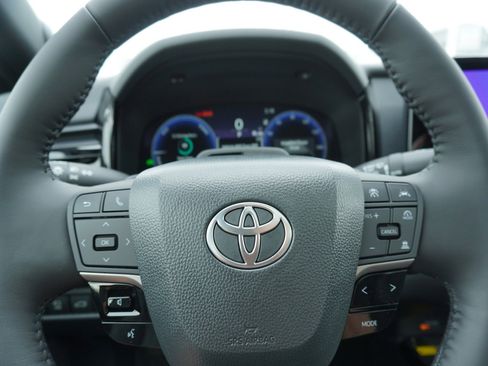 New 2026 Toyota Camry XSE AWD/4WD image 23