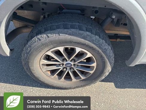 Used 2018 Ford F150 XLT w/ Equipment Group 302A Luxury AWD/4WD image 6