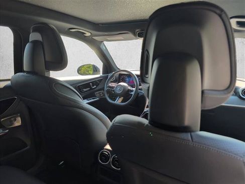 Certified 2025 Mercedes-Benz GLC 300 image 23