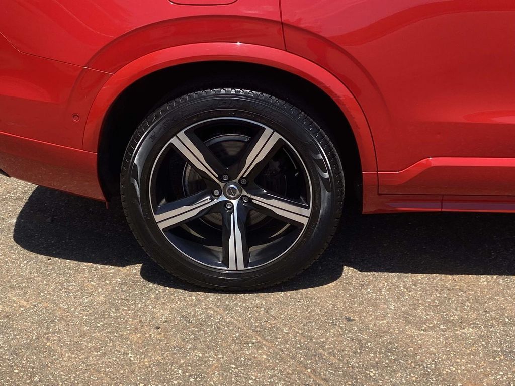 Used 2019 Volvo XC90 T6 R-Design w/ Advanced Package AWD/4WD image 11