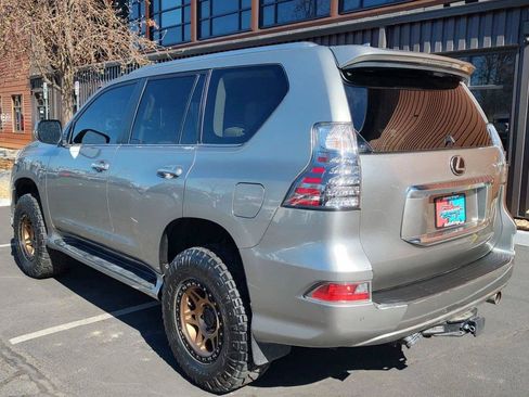 Used 2021 Lexus GX 460 Premium w/ Premium Package AWD/4WD image 3