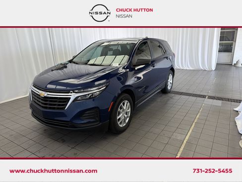 Used 2023 Chevrolet Equinox LS w/ LS Convenience Package FWD image 1