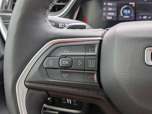 Used 2024 Jeep Grand Cherokee Altitude AWD/4WD image 24