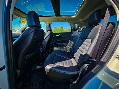 Used 2022 Ford Edge SEL w/ Convenience Package AWD/4WD image 32