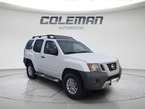Used 2012 Nissan Xterra X AWD/4WD image 7
