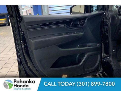 Used 2024 Honda Odyssey Elite image 25