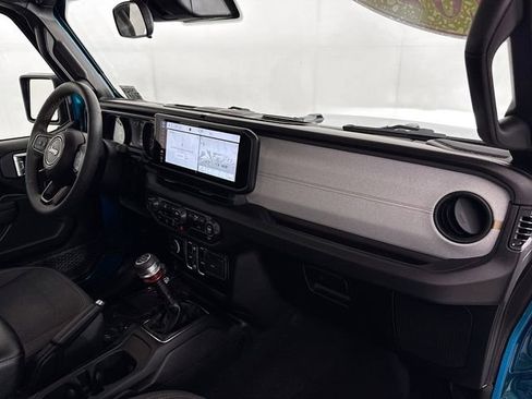 Used 2024 Jeep Wrangler Sport S image 26