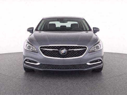 Certified 2018 Buick LaCrosse Avenir w/ Driver Confidence Package #2 AWD/4WD image 7