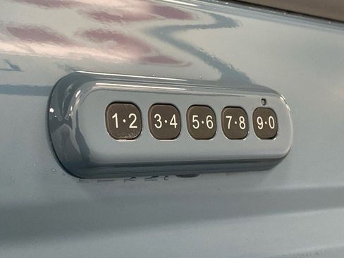 Used 2023 Ford Bronco Black Diamond w/ Sasquatch Package image 17