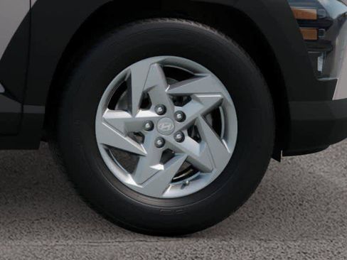 New 2026 Hyundai Kona SE image 8