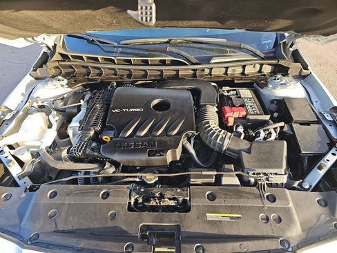 Certified 2024 Nissan Altima 2.0 SR image 8