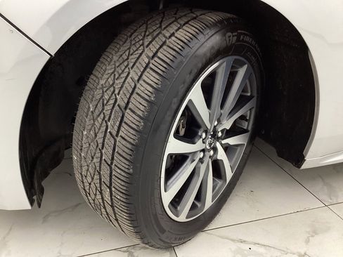 Used 2017 Lincoln Continental Premiere image 44