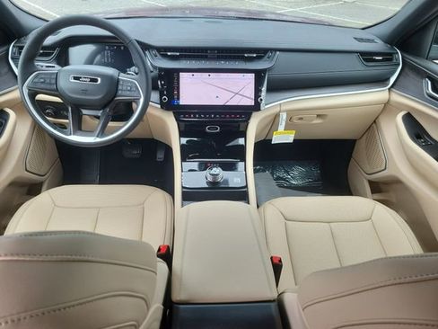 New 2026 Jeep Grand Cherokee Limited RWD image 13