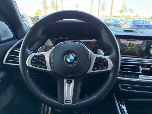 Used 2020 BMW X7 M50i w/ Dynamic Handling Package AWD/4WD image 24
