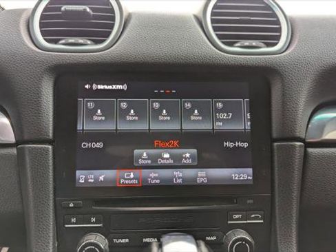 Used 2019 Porsche 718 Boxster image 21