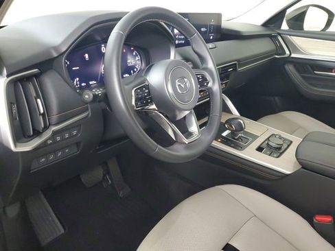 Certified 2025 MAZDA CX-70 3.3 Turbo w/ Premium Package image 24