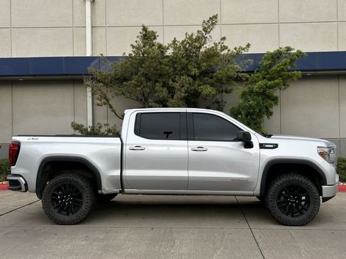Used 2020 GMC Sierra 1500 Elevation w/ Elevation Value Package image 3