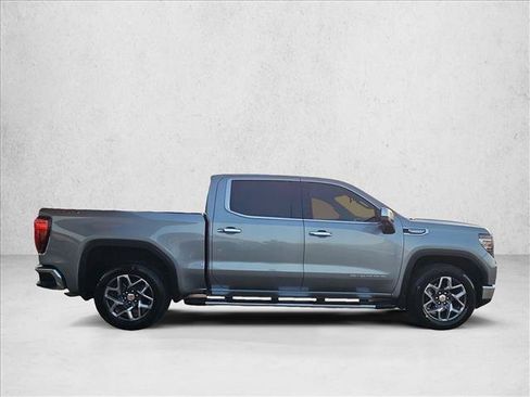 Used 2024 GMC Sierra 1500 SLT AWD/4WD image 4