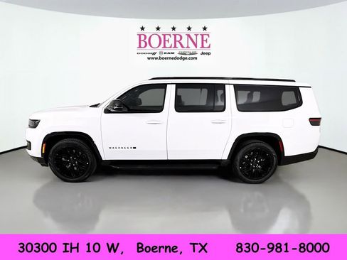 New 2025 Jeep Wagoneer L Series II image 4