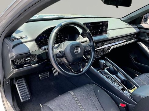 Used 2024 Honda Accord Sport image 14