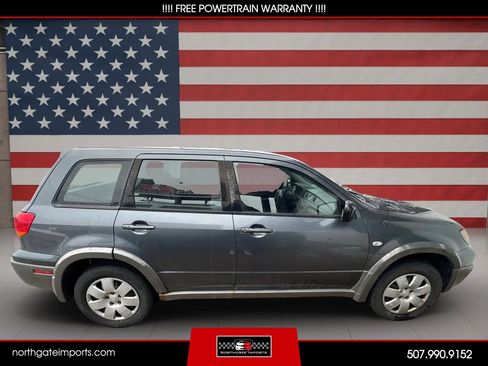 Used 2003 Mitsubishi Outlander LS image 2