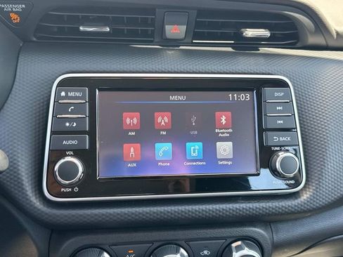 Certified 2025 Nissan Kicks Play S FWD image 32