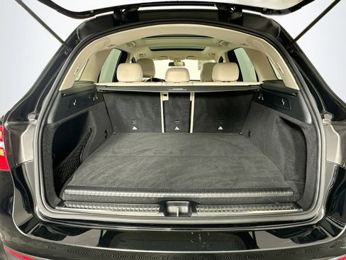 Used 2019 Mercedes-Benz GLC 350e 4MATIC image 28