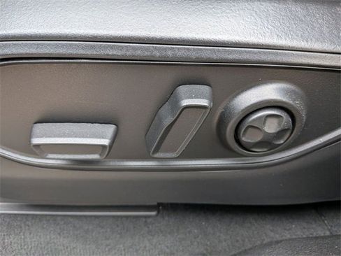 Certified 2024 Jeep Grand Cherokee L Limited w/ Luxury Tech Group II image 12